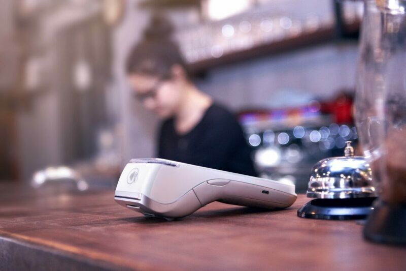 What are the benefits of a mobile POS?